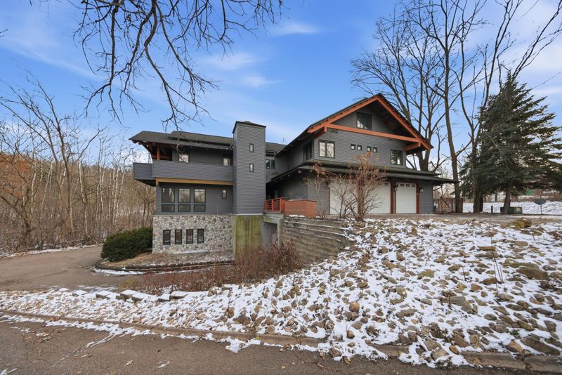 6680 Saint Croix Trl S, Hastings, MN 55033