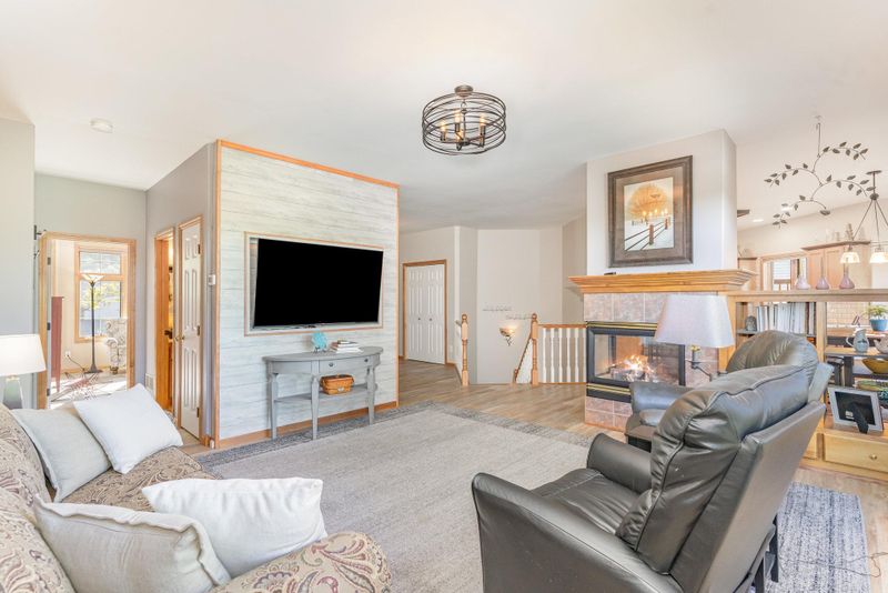 808 Aurora Cir, Red Wing, MN 55066