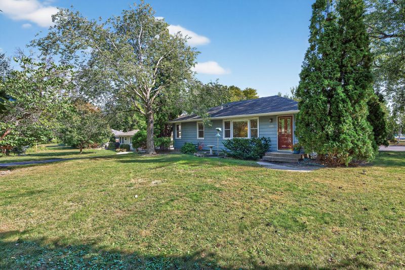 8549 Russell Ave S, Bloomington, MN 55431