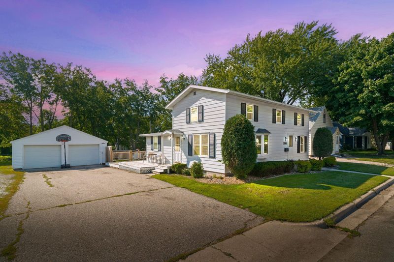 246 Beech Ave, Owatonna, MN 55060