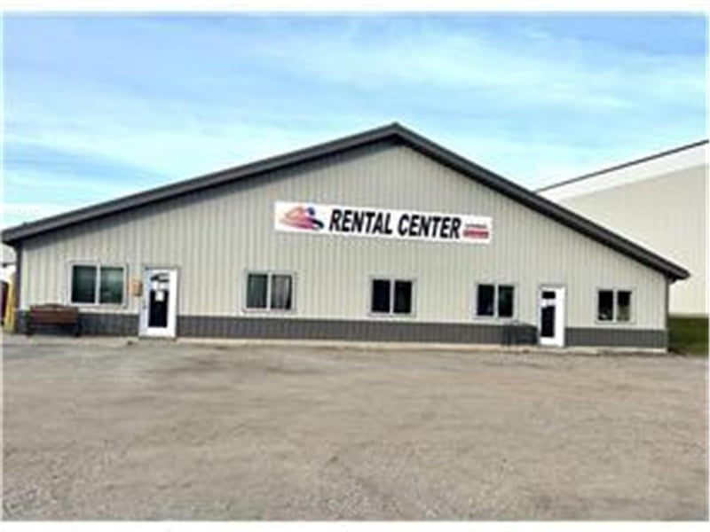 1317 E Bridge St, Redwood Falls, MN 56283