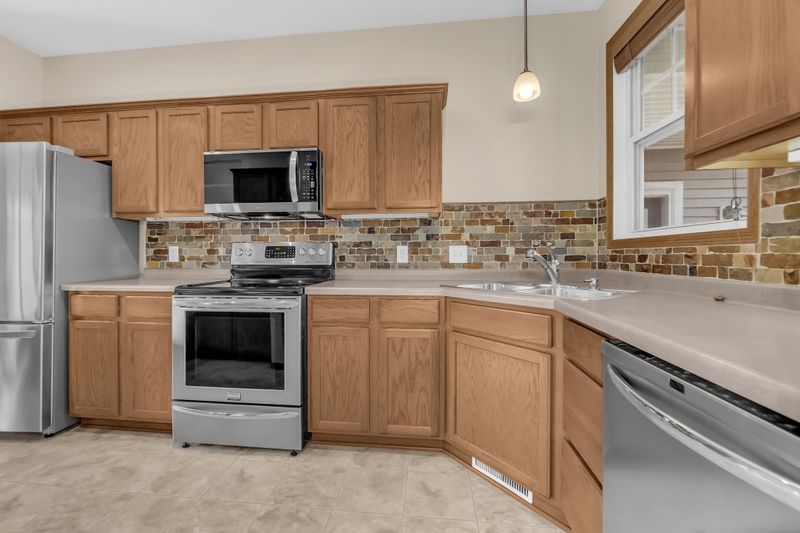 14336 Brookmere Blvd NW, Prior Lake, MN 55372
