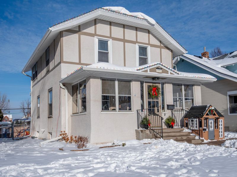 1591 Berkeley Ave, Saint Paul, MN 55105