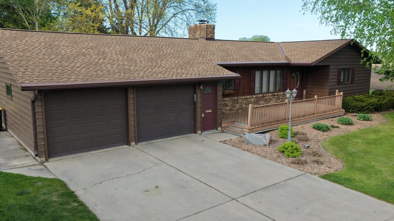 941 Mary Ave, Willmar, MN 56201