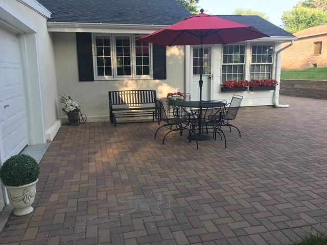 935 Century Ave N, Maplewood, MN 55119
