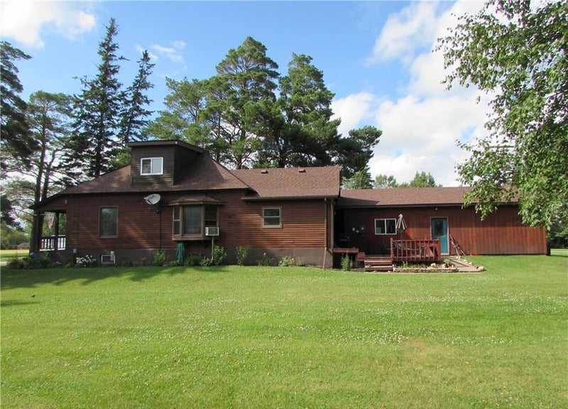 425 State St NE, Mcintosh, MN 56556