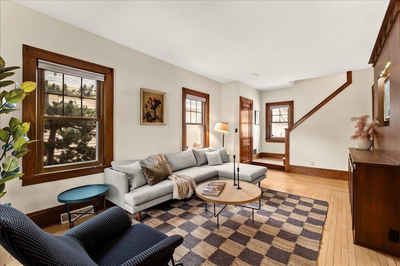 3944 41st Ave S, Minneapolis, MN 55406