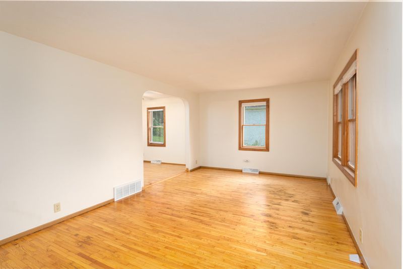 410 N Adams St, Saint Croix Falls, WI 54024