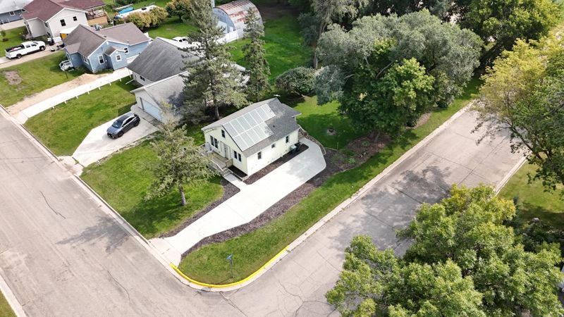 215 W Pike St, Osakis, MN 56360
