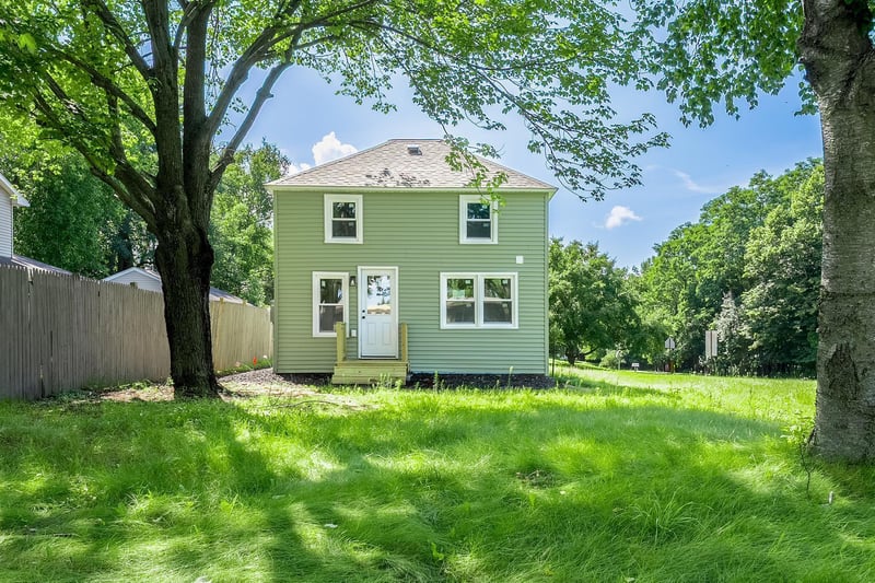 488 Minneapolis Ave S, Amery, WI 54001