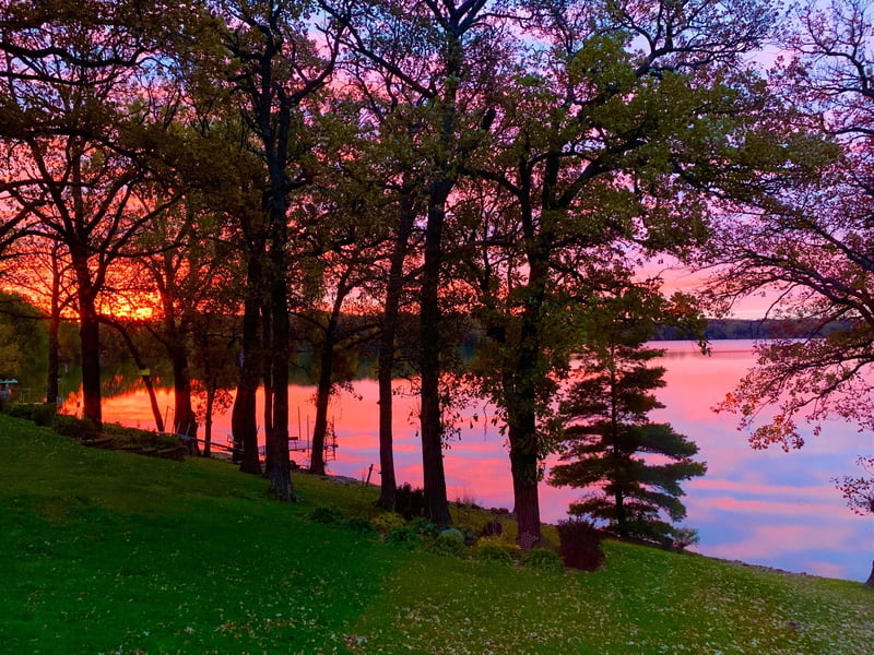 2 Coleman Ln, Fairmont, MN 56031