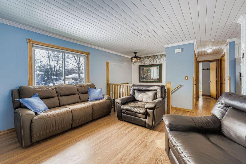 251 109th Ln NW, Coon Rapids, MN 55448