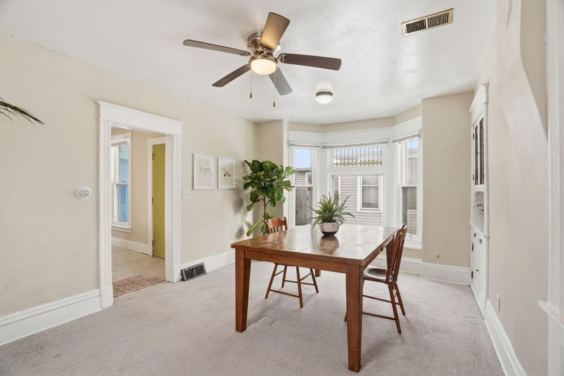 237 Page St E, Saint Paul, MN 55107