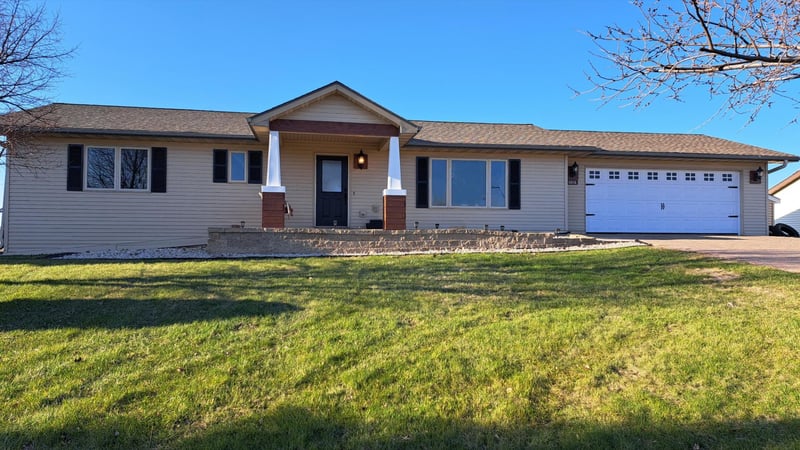1016 2nd St NE, Elbow Lake, MN 56531