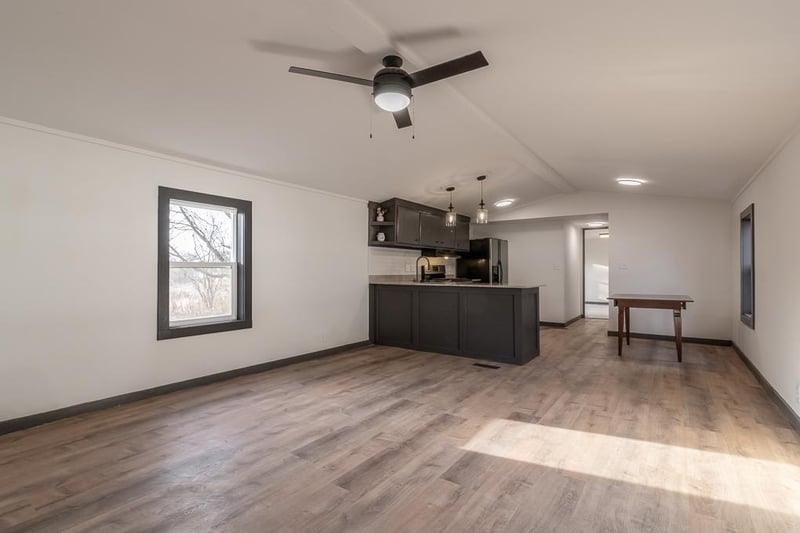 706 Southhaven Dr, Mankato, MN 56001