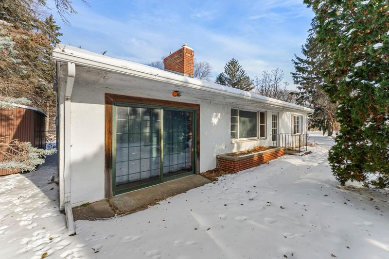 4818 Hodgson Rd, Shoreview, MN 55126
