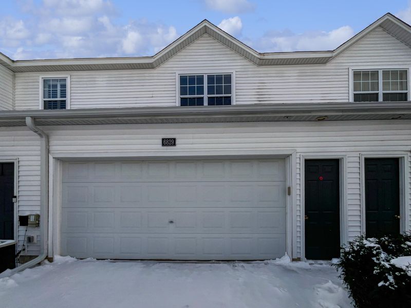 6829 Narcissus Ln N #304, Maple Grove, MN 55311