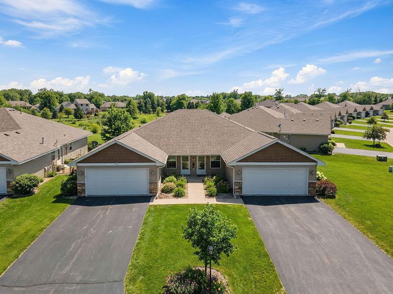 38282 Explorer Cir, North Branch, MN 55056