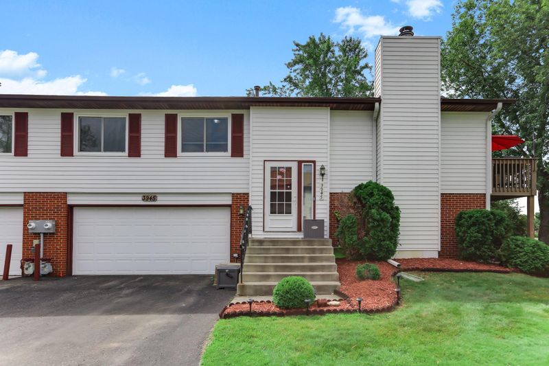 3945 Gershwin Ave N, Oakdale, MN 55128