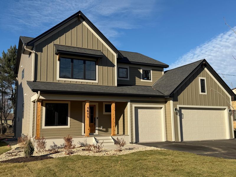 3611 Edgerton St, Vadnais Heights, MN 55127