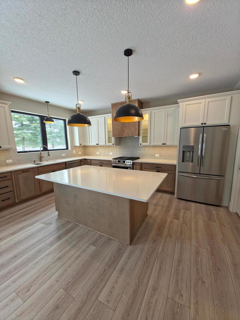 3611 Edgerton St, Vadnais Heights, MN 55127