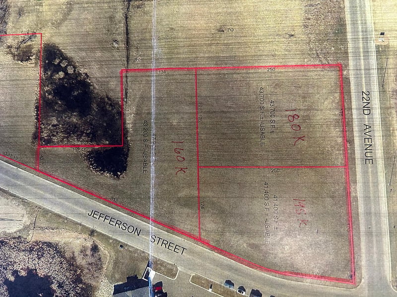 2212 Jefferson St, Alexandria, MN 56308
