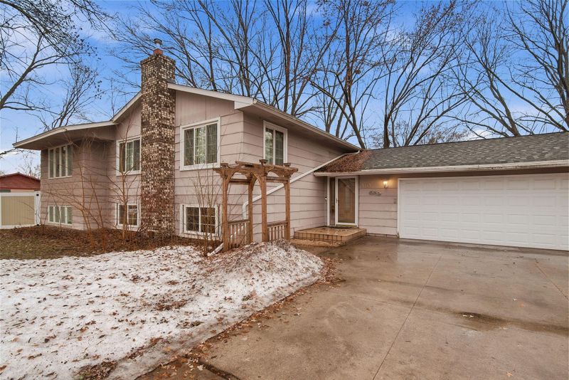 3413 Bailey Ln, Anoka, MN 55303