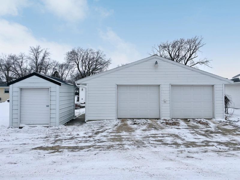 519 N Van Buren Ave, Springfield, MN 56087