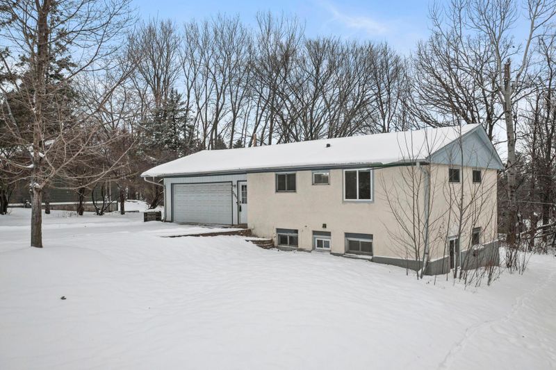 3085 Upper 76th St E, Inver Grove Heights, MN 55076