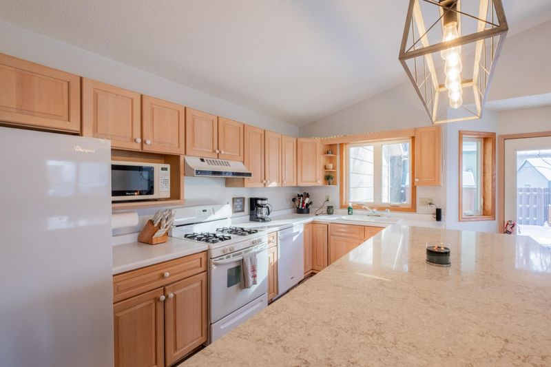 2100 Taylor Ct, Northfield, MN 55057