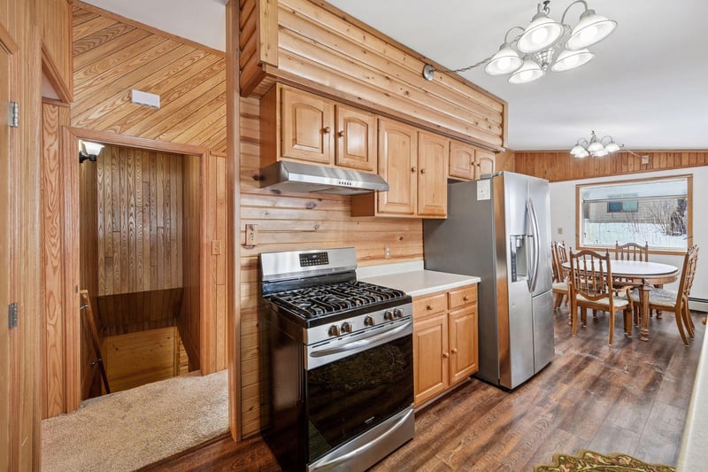 631 Broadway St E, New Germany, MN 55367
