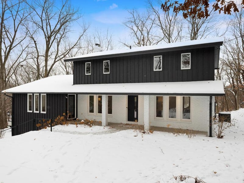 75 E Pleasant Lake Rd, North Oaks, MN 55127