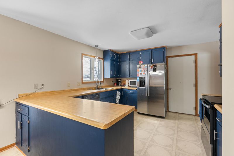 845 3rd Ave NW, Plainview, MN 55964