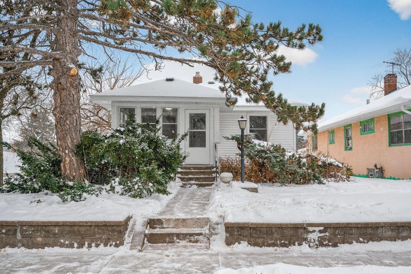 1019 Cumberland St, Saint Paul, MN 55117