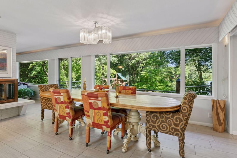 6940 Valley View Rd, Edina, MN 55439