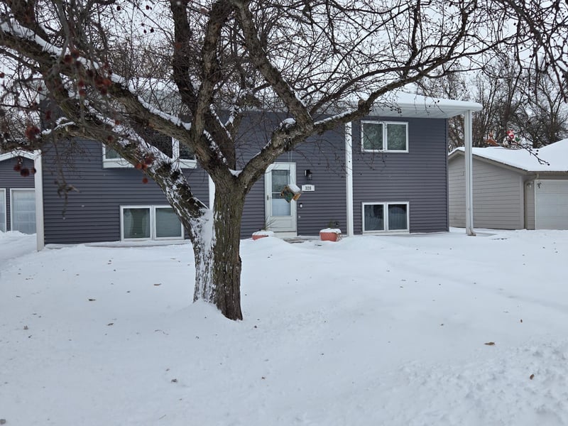 328 6th St N, Kandiyohi, MN 56251
