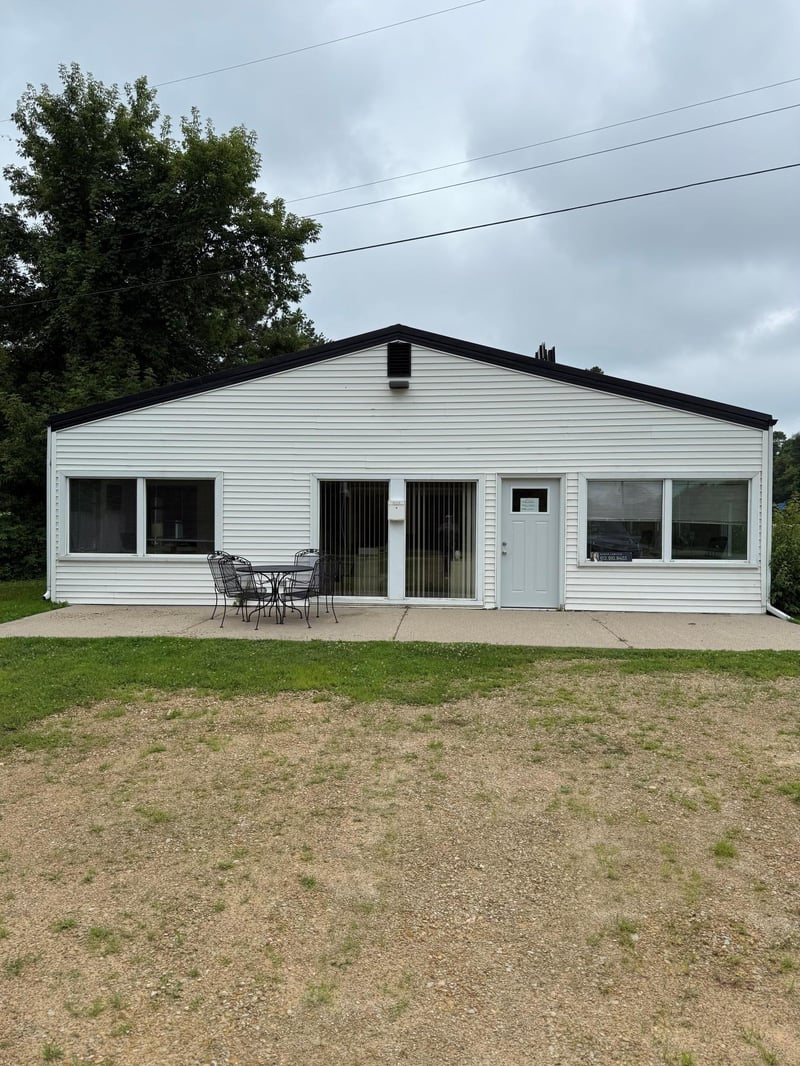 106 N Shore Dr, Elysian, MN 56028