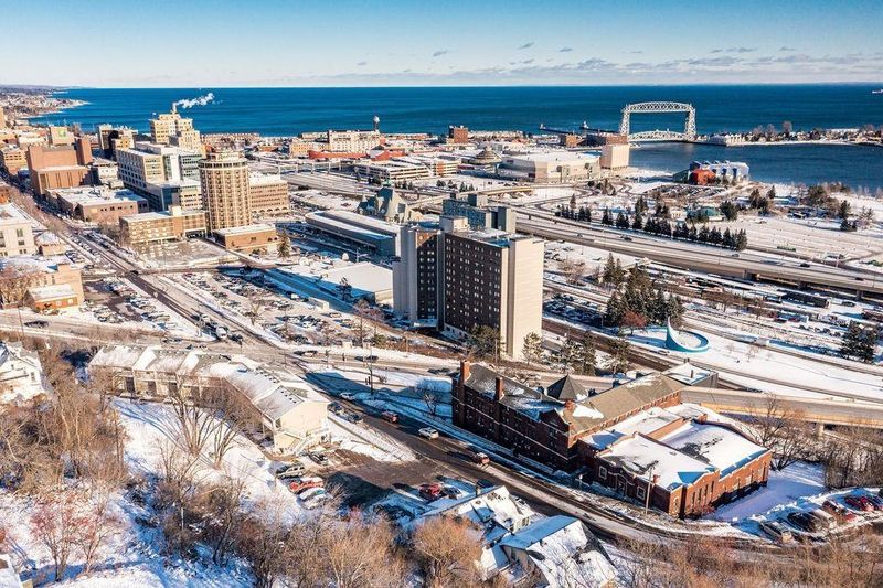727 W 1st St, Duluth, MN 55806