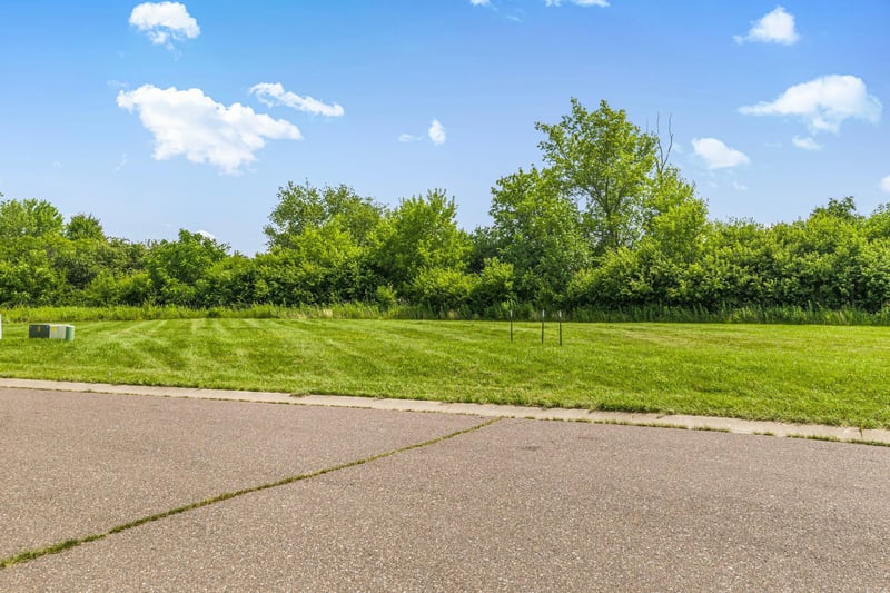 213 Appaloosa Ct, Braham, MN 55006