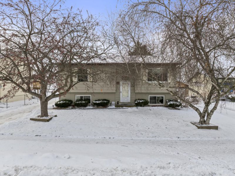 2214 49th St NW, Rochester, MN 55901