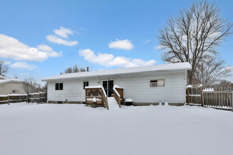 30125 Ridgewood Ave, Shafer, MN 55074