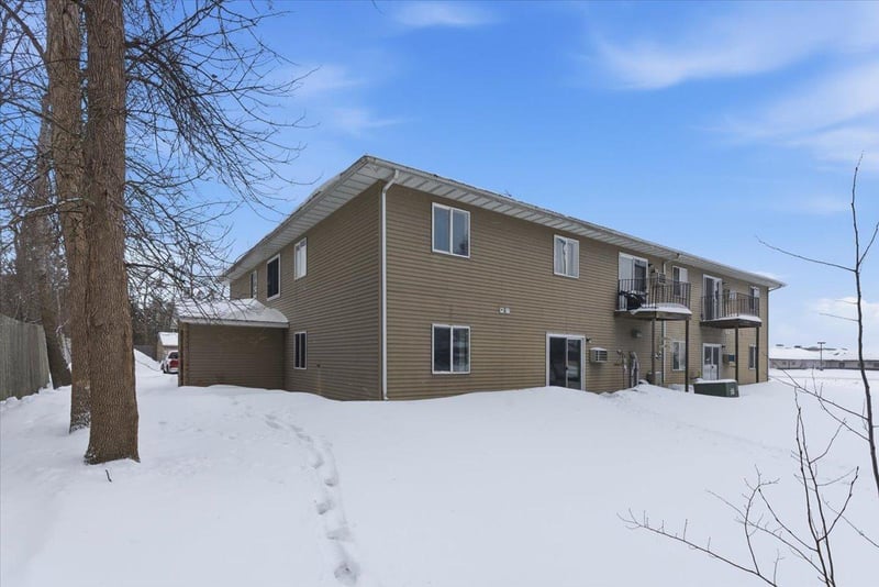 325 Summit Ave W, Blackduck, MN 56630