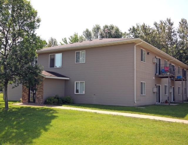 325 Summit Ave W, Blackduck, MN 56630
