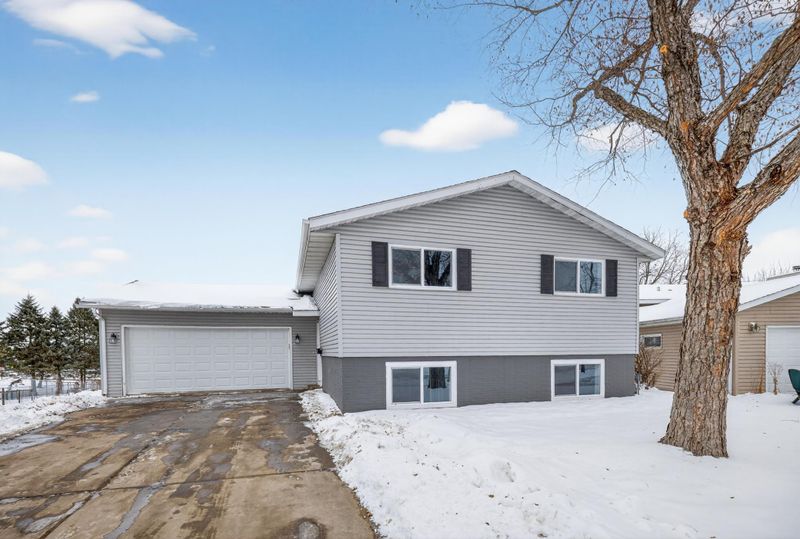 4356 Cimarron Ct NW, Rochester, MN 55901