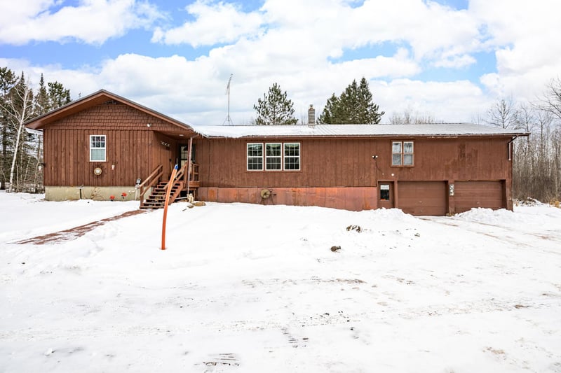 5878 Manni Rd, Kettle River, MN 55757
