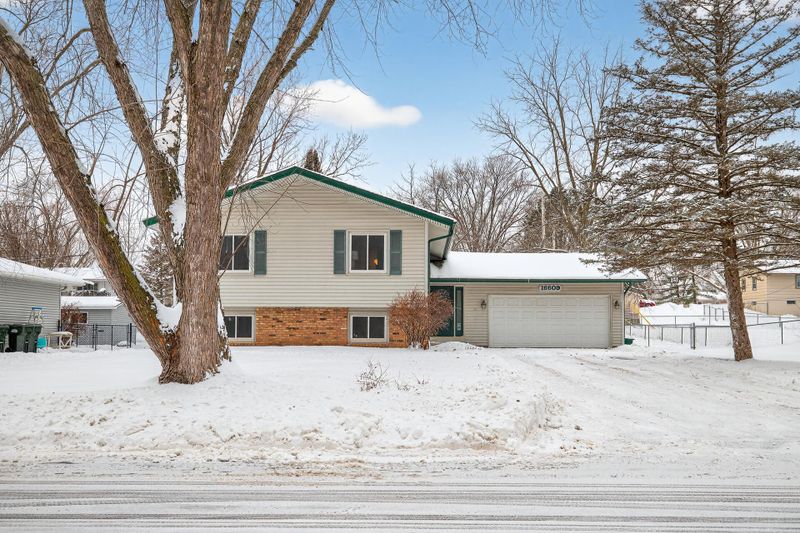 16609 Galaxie Way, Rosemount, MN 55068
