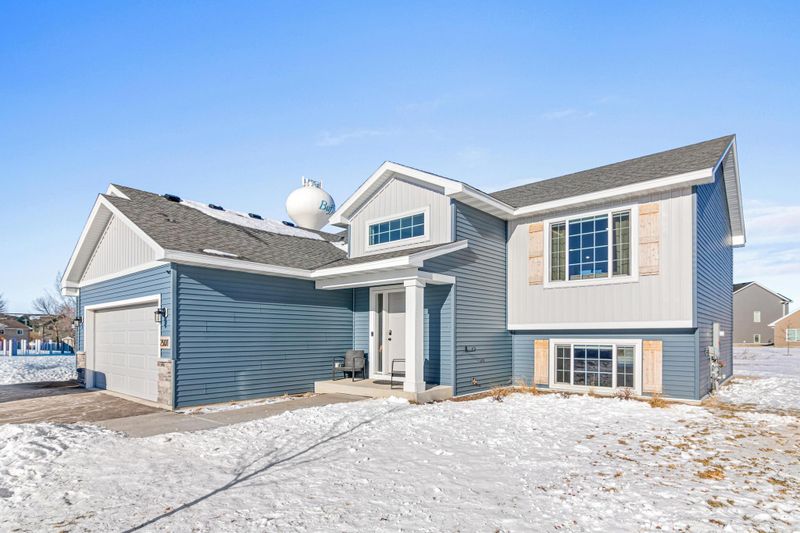 2501 Pioneer Trl, Buffalo, MN 55313