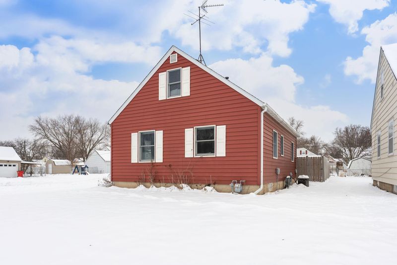 1607 7th St SE, Austin, MN 55912
