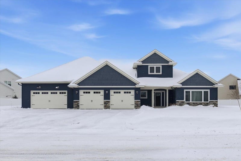 2035 Sandstone Loop N, Sartell, MN 56377
