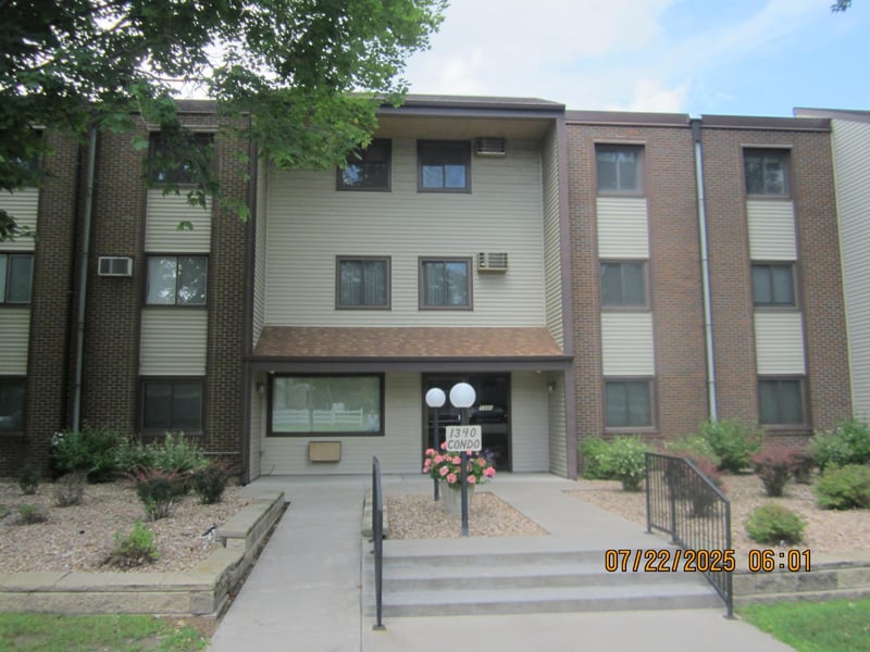 1340 9th Ave S #116, Saint Cloud, MN 56301